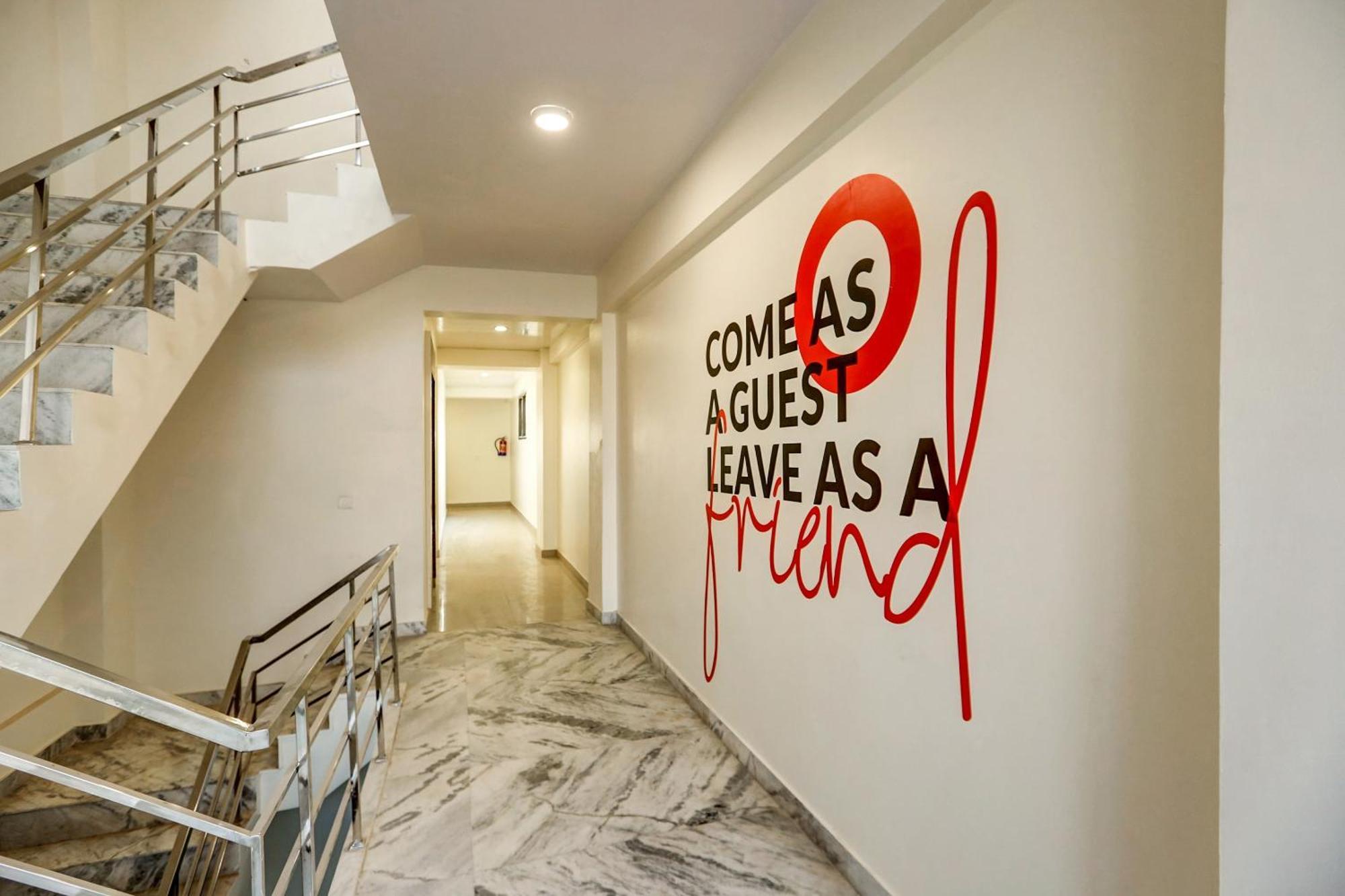 Collection O Sr Inn Awas Vikas กานปูร์ ภายนอก รูปภาพ