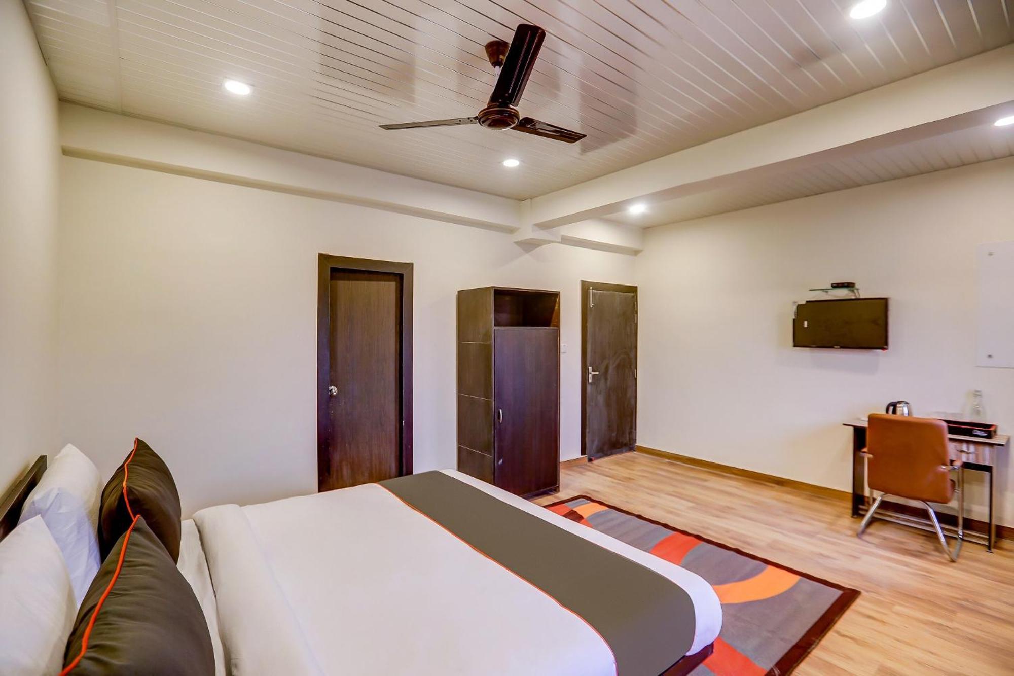Collection O Sr Inn Awas Vikas กานปูร์ ภายนอก รูปภาพ
