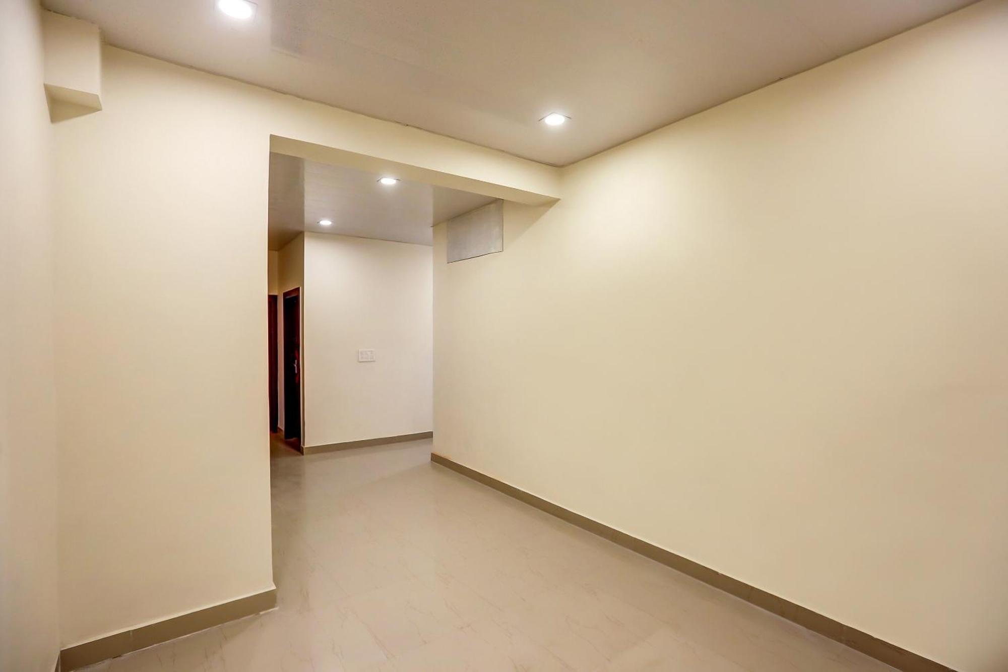 Collection O Sr Inn Awas Vikas กานปูร์ ภายนอก รูปภาพ