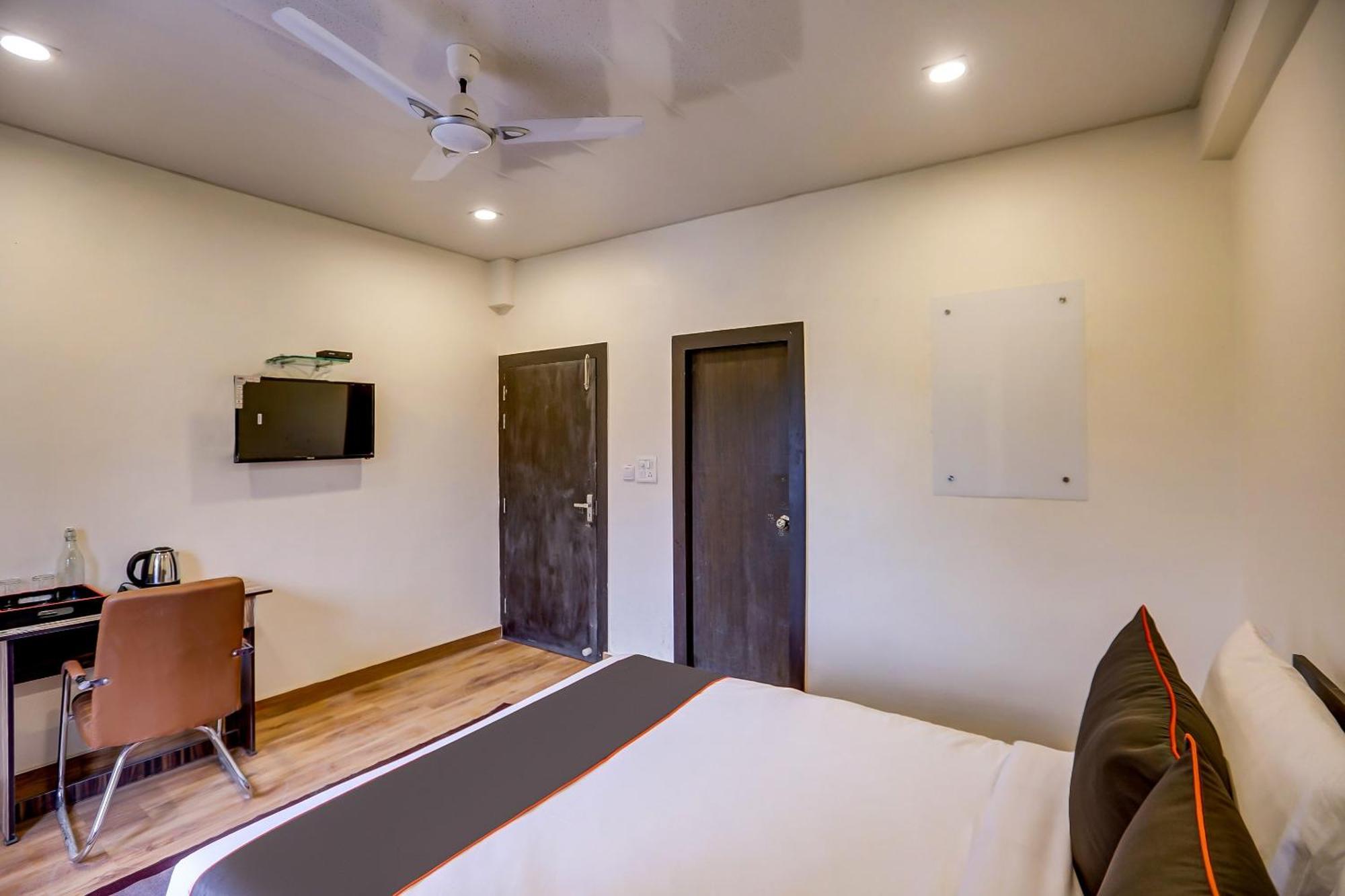 Collection O Sr Inn Awas Vikas กานปูร์ ภายนอก รูปภาพ